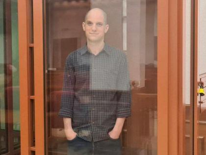 Russia Sentences US Journalist Evan Gershkovich To 16 Years In Prison On Espionage Charges | रूस ने जासूसी के आरोप में अमेरिकी पत्रकार इवान गेर्शकोविच को 16 साल की सुनाई सजा Russia Sentences US Journalist Evan Gershkovich To 16 Years In Prison On Espionage Charges | रूस ने जासूसी के आरोप में अमेरिकी पत्रकार इवान गेर्शकोविच को 16 साल की सुनाई सजा