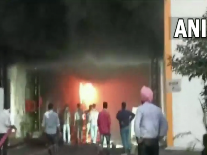 4 people killed, many injured in fire in Punjab pharmaceutical factory 1600 employees were working | पंजाब के दवा फैक्टरी में आग से 4 लोगों की मौत, कई घायल, 1600 कर्मचारी कर रहे थे काम