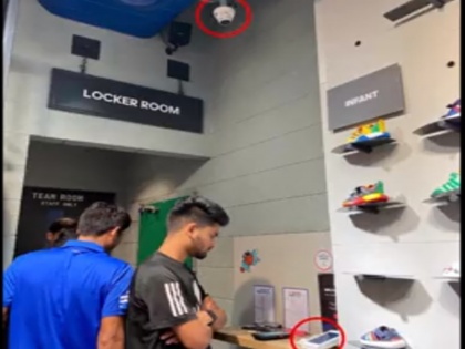 Keep your PIN safe Govt tweets image of Delhi Adidas store with camera above POS machine | 'अपना पिन सुरक्षित रखें', सरकार ने एडिडास स्टोर में बिलिंग काउंटर के ऊपर लगे कैमरे की तस्वीर की शेयर, लोगों को किया सतर्क