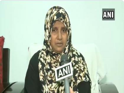 Hyderabad Zainab Bi, who was rescued from Saudi Arabia breaks down remembering Sushma Swaraj | सुषमा को याद कर रो पड़ीं हैदराबाद की जैनब बी, जानिये किस तरह स्वराज ने की थी इनकी मदद 
