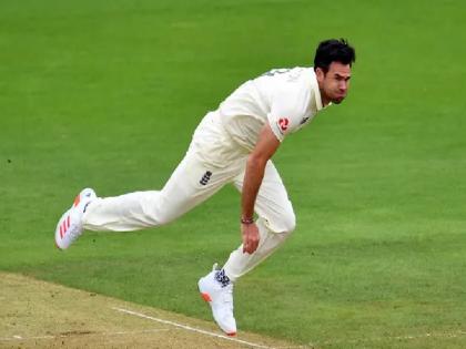 James Anderson calls for more leeway on bad light rule | ENG vs PAK: दूसरे टेस्ट में पड़ा खलल, जेम्स एंडरसन ने कहा, 'खराब रोशनी के नियम में रियायत होनी चाहिए'