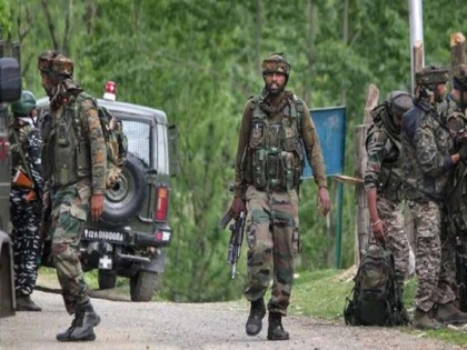 jammu kashmir Hizbul Commander HM Nisar Khande killed in Anantnag encounter 3 soldiers injured | जम्मू कश्मीरः अनंतनाग मुठभेड़ में मारा गया हिज्बुल कमांडर एचएम निसार खांडे, 3 सैनिक घायल