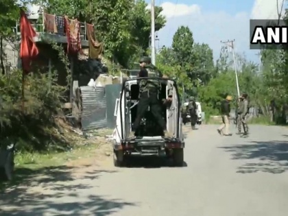 Jammu & Kashmir: Encounter underway between terrorists and security forces in Shopian | जम्मू-कश्मीर: शोपियां में आतंकवादियों के साथ सुरक्षाबलों की मुठभेड़ जारी