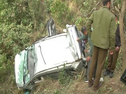 8 people feared dead road accident at Zojila Pass in jammu kashmir due taxi fall 400 feet deep gorge search operation continues indian army | JK: जोजिला दर्रे पर हुए सड़क हादसे में 8 लोगों के मरने की आशंका, 400 फीट गहरी खाई में टैक्सी के गिरने से हुआ हादसा, तलाशी अभियान जारी