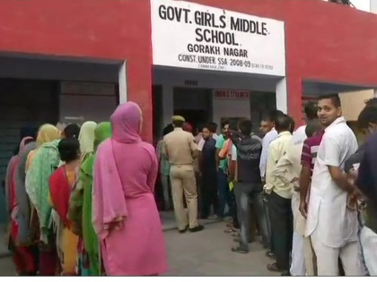 Jammu Kashmir local body elections voting Live news updates in Hindi | जम्मू कश्मीर निकाय चुनाव LIVE: कड़ी सुरक्षा के बीच पहले चरण का मतदान जारी, जानें पल-पल की अपडेट