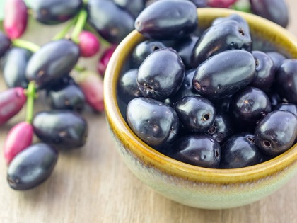Must eat jamun and blue berries in summer health will be tremendously beneficial | गर्मियों में जरूर खाएं जामुन, सेहत को होगा जबरदस्त फायदा