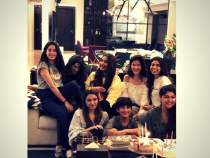 Janhvi Kapoor And Sisters Trolled For Posting Birthday celebration Photos After Sridevi's Death | जाह्नवी कपूर ने किया बर्थडे सेलिब्रेट, लोगों ने कहा, शर्म करो, मां के निधन को हफ्ता भी नहीं गुजरा Janhvi Kapoor And Sisters Trolled For Posting Birthday celebration Photos After Sridevi's Death | जाह्नवी कपूर ने किया बर्थडे सेलिब्रेट, लोगों ने कहा, शर्म करो, मां के निधन को हफ्ता भी नहीं गुजरा