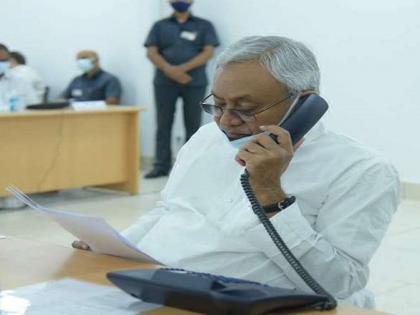 Bihar Janata Darbar cm nitish kumar Listened problems of 107 people very angry summoned DM to Chief Secretary senior officials lined up | बिहार जनता दरबारः 107 लोगों की समस्या सुनी, सीएम नीतीश कुमार काफी गुस्से में दिखे, डीएम से लेकर मुख्य सचिव तक को तलब किया, बड़े अधिकारी लाइन लगाकर खड़े हुए