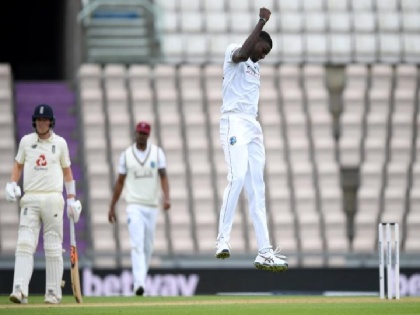 England vs West Indies, 1st Test: Jason Holder Shines with ball, as England bowl out for 204 on Day 2 | ENG vs WI: दूसरा दिन वेस्टइंडीज के नाम, जेसन होल्डर ने झटके 6 विकेट, इंग्लैंड 204 रन पर सिमटा
