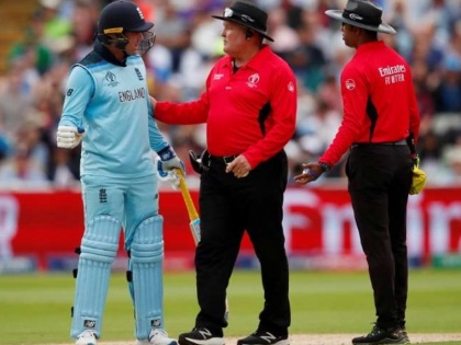 ICC World CUP 2019: Jason Roy Fined For Breaching Code Of Conduct, for Refusing To Walk After Controversial Dismissal | AUS vs ENG: जेसन रॉय पर लगा जुर्माना, विवादास्पद तरीके से आउट दिए जाने के बाद मैदान छोड़ने से किया था इनकार