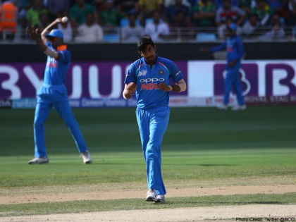 india vs england 2021 fast bowler jasprit bumrah debut test caption joe root 100th match virat kohli | भारत-इंग्लैंड सीरीजः टेस्ट डेब्यू करेंगे जसप्रीत बुमराह, कप्तान जो रूट खेलेंगे 100वां मैच