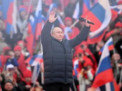 Vladimir Puti organizes a huge rally in praise of the army Ukrainian President Zelensky urges Putin to meet | रूस-यूक्रेन युद्धः सेना की प्रशंसा में रूसी राष्ट्रपति ने की विशाल रैली, यूक्रेनी राष्ट्रपति जेलेंस्की ने पुतिन से मिलने का आग्रह किया