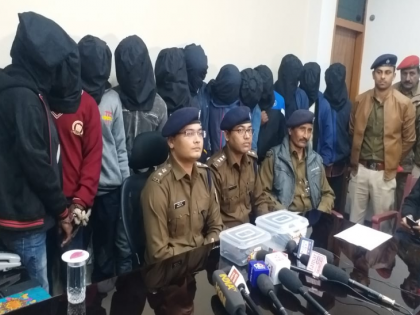 Jharkhand: Law University student picked up at gunpoint, 12 boys gang-raped by taking brick kiln, all arrested | झारखंडः लॉ की छात्रा को बंदूक की नोक पर उठाया, ईंट भट्ठे ले जाकर 12 लड़कों ने किया गैंगरेप, सभी गिरफ्तार Jharkhand: Law University student picked up at gunpoint, 12 boys gang-raped by taking brick kiln, all arrested | झारखंडः लॉ की छात्रा को बंदूक की नोक पर उठाया, ईंट भट्ठे ले जाकर 12 लड़कों ने किया गैंगरेप, सभी गिरफ्तार