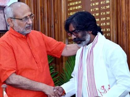 Jharkhand swearing-in ceremony July 5 Governor invited government Hemant Soren new cm | Jharkhand swearing-in ceremony: 5 जुलाई को शपथ लेंगे सोरेन, राज्यपाल सीपी राधाकृष्णन से की मुलाकात, देखें वीडियो Jharkhand swearing-in ceremony July 5 Governor invited government Hemant Soren new cm | Jharkhand swearing-in ceremony: 5 जुलाई को शपथ लेंगे सोरेन, राज्यपाल सीपी राधाकृष्णन से की मुलाकात, देखें वीडियो