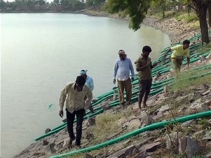 karnataka villagers empty lake after discovery of womans hiv infected body, causes of HIV spread | HIV पीड़ित महिला झील में कूदकर मरी, डर से ग्रामीणों ने खाली कराई झील, क्या इस पानी से एड्स हो सकता है?
