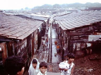 Maharashtra mumbai will get houses in multi floor buildings from Pradhan Mantri Awas Yojana | कच्चे मकान और झोपड़ी में रहने वालों को मिलेंगे पक्के आवास, केंद्र सरकार ने दी मंजूरी Maharashtra mumbai will get houses in multi floor buildings from Pradhan Mantri Awas Yojana | कच्चे मकान और झोपड़ी में रहने वालों को मिलेंगे पक्के आवास, केंद्र सरकार ने दी मंजूरी