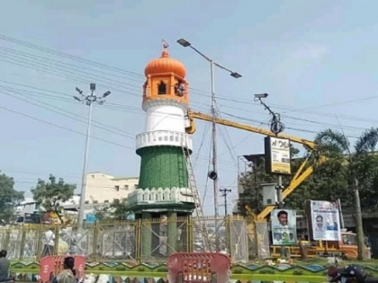 Andhra Pradesh, Guntur's Jinnah Tower painted in Tricolour after controversy over name | आंध्र प्रदेश: नाम पर विवाद के बाद जिन्ना टावर को तिरंगे के रंग में रंगा गया, राष्ट्रीय ध्वज फहराने की तैयारी