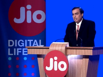 Reliance Jio Launches in India First Volte international roaming for users | यूजर्स के लिए Jio ने शुरू की यह खास सर्विस, Airtel और Vodafone ने भी नहीं दिया ये तोहफा