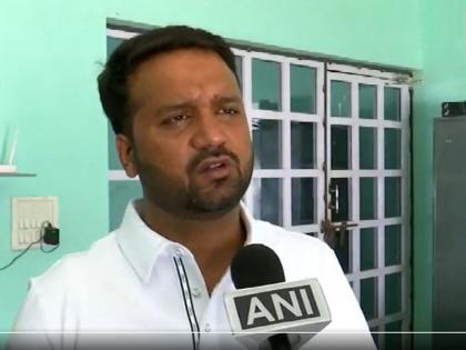 His brother-in-law was the victim of Atiq Ahmed's terror, the story of torture and violence himself | Watch: अतीक के आतंक का पीड़ित था उसका रिश्तेदार, खुद बयान की यातना और हिंसा की दास्तां His brother-in-law was the victim of Atiq Ahmed's terror, the story of torture and violence himself | Watch: अतीक के आतंक का पीड़ित था उसका रिश्तेदार, खुद बयान की यातना और हिंसा की दास्तां