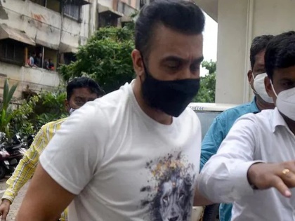 Lookout notice issued against 2 aides of Raj Kundra in pornography case | पोर्नोग्राफी मामले में राज कुंद्रा के 2 सहयोगियों के खिलाफ लुकआउट नोटिस जारी