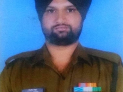Pakistan violated Army jawan martyr Havaldar Nirmal Singh Haryana LoC Poonch Jammu and Kashmir | एलओसी पर स्‍नाइपर गोलीबारी में हवलदार निर्मल सिंह शहीद, हरियाणा के रहने वाले थे
