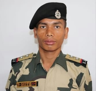 Pakistan breaks ceasefire Rajouri BSF officer martyred by sniper firing on LoC jammu kashmir | राजौरी में पाकिस्तान ने सीजफायर तोड़ा, एलओसी पर स्नाइपर गोलीबारी से बीएसएफ अफसर शहीद