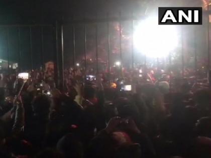 JNU violence: University says Students against semester registration moved forward, which led clash | JNU हिंसा: विश्वविद्यालय ने कहा- सेमेस्टर रजिस्ट्रेशन का विरोध कर रहे छात्र गुस्से में आगे बढ़े, जिससे संघर्ष हुआ