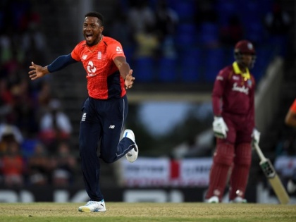 Chris Jordan takes four wickets as England thrash West Indies in St Kitts | क्रिस जॉर्डन का ऐतिहासिक प्रदर्शन, 2 ओवर में 6 रन देकर चटकाए 4 विकेट