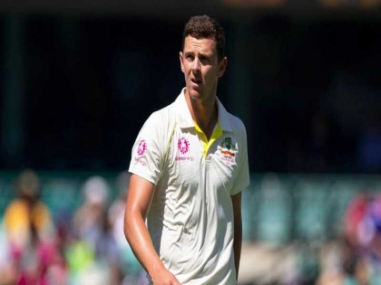 Australia bowler Josh Hazlewood is set to miss the first Test against India in Nagpur | IND vs AUS: भारत के खिलाफ पहले टेस्ट बाहर हुए जोश हेजलवुड, बॉर्डर-गावस्कर ट्रॉफी शुरू होने से पहले ही ऑस्ट्रेलिया को लगा झटका