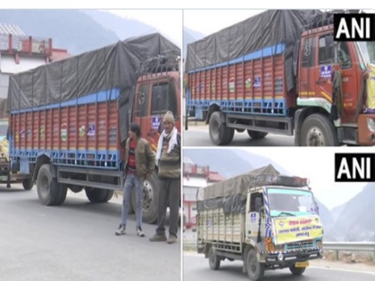 Joshimath Haridwar People sent 5 trucks relief material 2350 blankets 900 packets ration medical supplies | Joshimath: हरिद्वार के लोगों ने 5 ट्रक भेजी राहत सामग्री, 2350 कंबल, 900 पैकेट राशन समेत मेडिकल सामान जोशीमठ पहुंचा