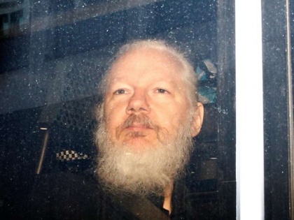Pamela Anderson sign online petition to free Julian Assange and to stop the USA Extradition | जूलियन असांजे की रिहाई के लिए ऑनलाइन मुहिम, पामेला एंडरसन ने भी दिया अपना समर्थन