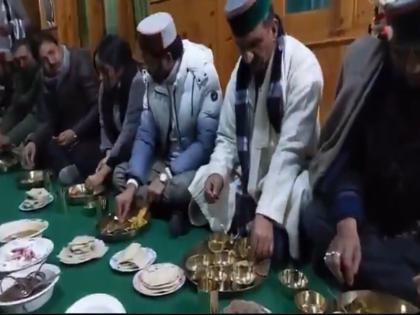 VIDEO: Legally protected 'wild chicken' served in dinner at an event of Himachal CM Sukhu, CM said 'Non-veg is the food of the mountains | VIDEO: हिमाचल सीएम सुक्खू के एक कार्यक्रम में डिनर में परोसा गया कानूनी रूप से संरक्षित प्रजाति का 'जंगली मुर्गा', सीएम बोले 'नॉनवेज ही पहाड़ का भोजन है'