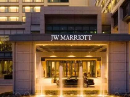 Woman alleges JW Marriott held her hostage over bill, hotel denies | महिला ने जेडब्ल्यू मैरियट पर बिल को लेकर बंधक बनाने का लगाया आरोप, होटल का इनकार, जानें पूरा मामला