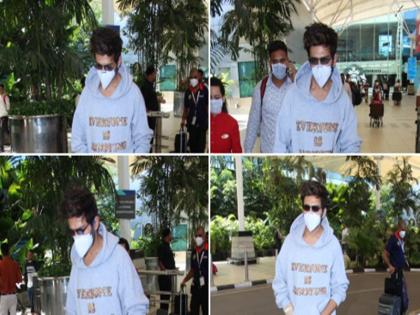 bollywood actor Kartik Aaryan Arrives All Masked-Up Amid Coronavirus Scare watch video | कोरोना वायरस से बचने के लिए कार्तिक आर्यन ने अपनाया ये तरीका, 'भूल भुलैया 2' के सेट से वीडियो आया सामने