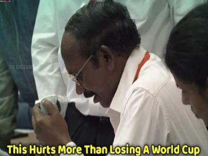 ISRO Chief K Sivan sad face photos viral when he said Vikram Lander descent Vikram Lander descent | वायरल हुआ इसरो अध्यक्ष के. सिवन का उदास चेहरा, लोगों ने कहा- इतना दुख तो वर्ल्ड कप हारने का भी नहीं हुआ