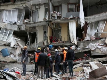 Death toll in Turkey-Syria earthquake crossed 7,700 many countries sent relief material | तुर्की-सीरिया भूकंप में मरने वालों की संख्या 7,900 के पार पहुंची, दुनियाभर के कई देशों ने भेजी राहत सामग्री