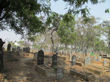 no space will be left for muslim burials in delhi after one year says dmc report | DMC की रिपोर्ट में किया गया आगाह-एक साल बाद दिल्ली में मुस्लिमों की कब्र के लिए नहीं बचेगी जगह