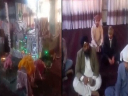 hindu celebrated navratri festival at the ancient assmai mandir in kabul | काबुल के मंदिर में गूंजा हरे रामा-हरे कृष्णा भजन, सोशल मीडिया पर वायरल हुआ वीडियो