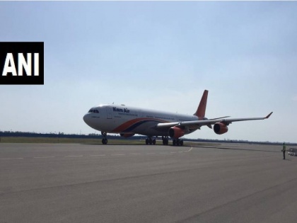 A Kam Air flight from Kabul landed at Delhi airport with 35 Indians onboard | Coronavirus Lockdown के बीच 35 भारतीयों को दिल्ली लेकर पहुंची अफगानी फ्लाइट Kam Air