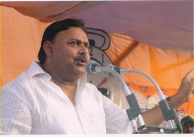 Hussainabad seat Election Result 2019 LIVE Kamlesh Singh NCP Jharkhand unit president | Hussainabad Trends: शरद पवार की NCP जीत सकती है झारखंड की हुसैनाबाद सीट, कांग्रेस-JMM-RJD गठबंधन के लिए गुड न्यूज़