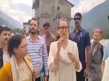'My restaurant did a business of ₹50 yesterday..': Instead of listening to the woman's plight, MP Kangana told her her own story | VIDEO | 'मेरे रेस्टोरेंट में कल 50 रुपए का बिजनेस हुआ और ₹15 लाख की सैलरियां हैं' : सांसद कंगना ने महिला की तकलीफ़ सुनने के बजाय, उसे अपना ही दुखड़ा सुनाया | VIDEO 'My restaurant did a business of ₹50 yesterday..': Instead of listening to the woman's plight, MP Kangana told her her own story | VIDEO | 'मेरे रेस्टोरेंट में कल 50 रुपए का बिजनेस हुआ और ₹15 लाख की सैलरियां हैं' : सांसद कंगना ने महिला की तकलीफ़ सुनने के बजाय, उसे अपना ही दुखड़ा सुनाया | VIDEO