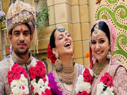 Bollywood actress Kangana Ranaut brother Akshat wedding video viral on social media | भाई अक्षत की शादी में कंगना रनौत ने किया धमाकेदार डांस, सोशल मीडिया पर वीडियो वायरल