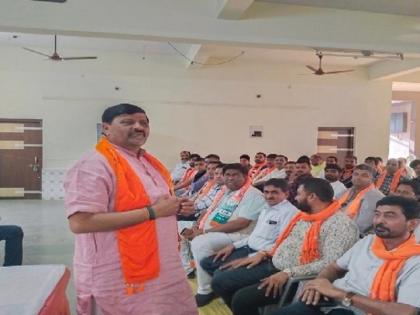 Gujarat Election result, know Who is Kantilal Amrutiya, BJP candidate from Morbi | गुजरात: मोरबी से भाजपा उम्मीदवार अमृतिया कांतिलाल बड़ी जीत की ओर, पुल हादसे के बाद नदी में कूद कर लोगों को बचाने का वीडियो हुआ था वायरल, जानें इनके बारे में