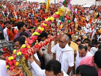 Sanskar Kanwar Yatra in Jabalpur, more than one lakh Kanwar yatri participated | जबलपुर में निकली संस्कार कांवड़ यात्रा, एक लाख से अधिक कांवड़िए हुए शामिल Sanskar Kanwar Yatra in Jabalpur, more than one lakh Kanwar yatri participated | जबलपुर में निकली संस्कार कांवड़ यात्रा, एक लाख से अधिक कांवड़िए हुए शामिल