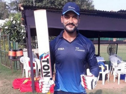 karanveer kaushal becomes first player to hit double century in vijay hazare trophy | इस खिलाड़ी ने जड़ा विजय हजारे ट्रॉफी इतिहास का पहला दोहरा शतक, 18 चौके और 9 छक्के से मचाया धमाल