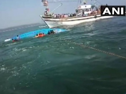 Karnataka boat capsize incident 8 bodies have been recovered | कर्नाटक में नौका डूबने से आठ लोगों की मौत, 28 लोग थे नाव में सवार
