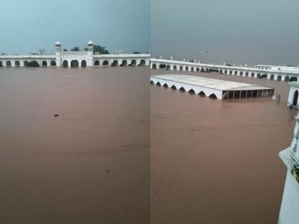 Kartarpur Corridor Inundated, Floodwaters Enter Sri Darbar Sahib Gurudwara As Ravi River Overflows Along Pakistan Border; Video | VIDEO: करतारपुर कॉरिडोर जलमग्न, श्री दरबार साहिब गुरुद्वारा में बाढ़ का पानी घुसा
