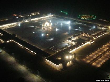 550th Prakash Parv of Guru Nanak Dev: 1100 Indian Sikhs reach Pakistan, will also participate in historic opening of Kartarpur corridor | गुरु नानक देव का 550वां प्रकाश पर्व: 1100 भारतीय सिख पाकिस्तान पहुंचे, करतारपुर गलियारे के ऐतिहासिक उद्घाटन में भी लेंगे हिस्सा