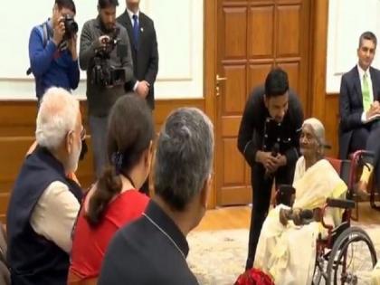 98-year-old Karthiani Amma tells PM Modi, She has cleared Class 4 exam, now want to study further | 98 साल की अम्मा ने पीएम मोदी से कहा- कक्षा चार पास कर ली है, अब आगे पढ़ना चाहती हूं, 105 साल की बुजुर्ग भी इनसे हो गई थी प्रेरित