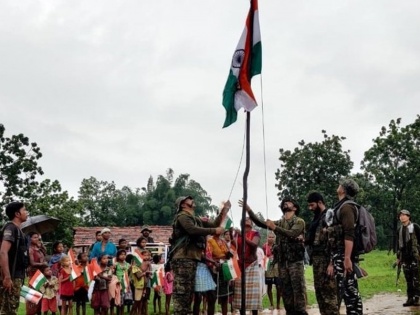 India Independence Day 2019: Tricolour unfurled in Kasalpada for the 1st time since independence | Independence Day 2019: आजादी के 73 वर्षों में यहां पहली बार फहराया गया झंडा